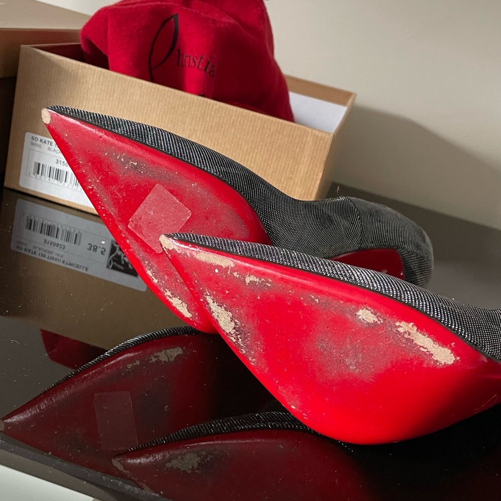 Christian Louboutin, so Kate size 38,5